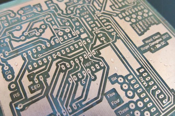 PCB Etching: A Comprehensive Guide to Printed Circuit Board Fabrication
