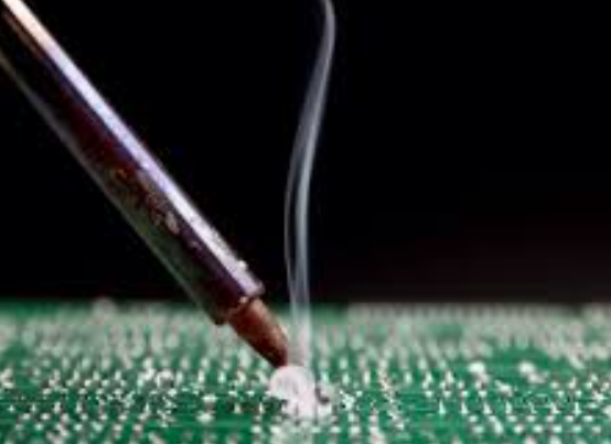 Factors Contributing to Soldering Defects in Printed Circuit Boards (PCBs)