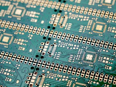 Top Strategies for Selecting the Best PCB Assembly Service