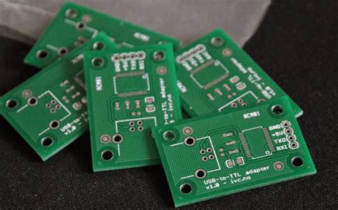 How to Select PCB Materials and Laminates for Manufacturing
