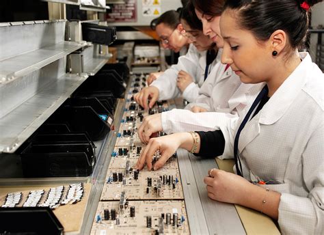 Top Electronics Assembly Companies Driving Innovation and Quality