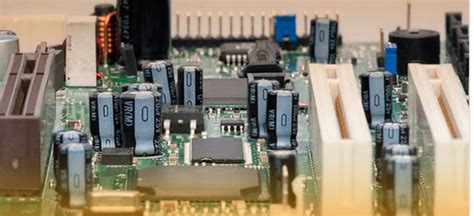 Leading PCB Manufacturers: Balancing Cost and Quality
