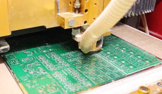 How to control the precision of PCB board milling
