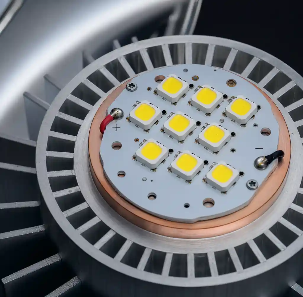 High-power LED array mounted on metal core PCB for thermal management